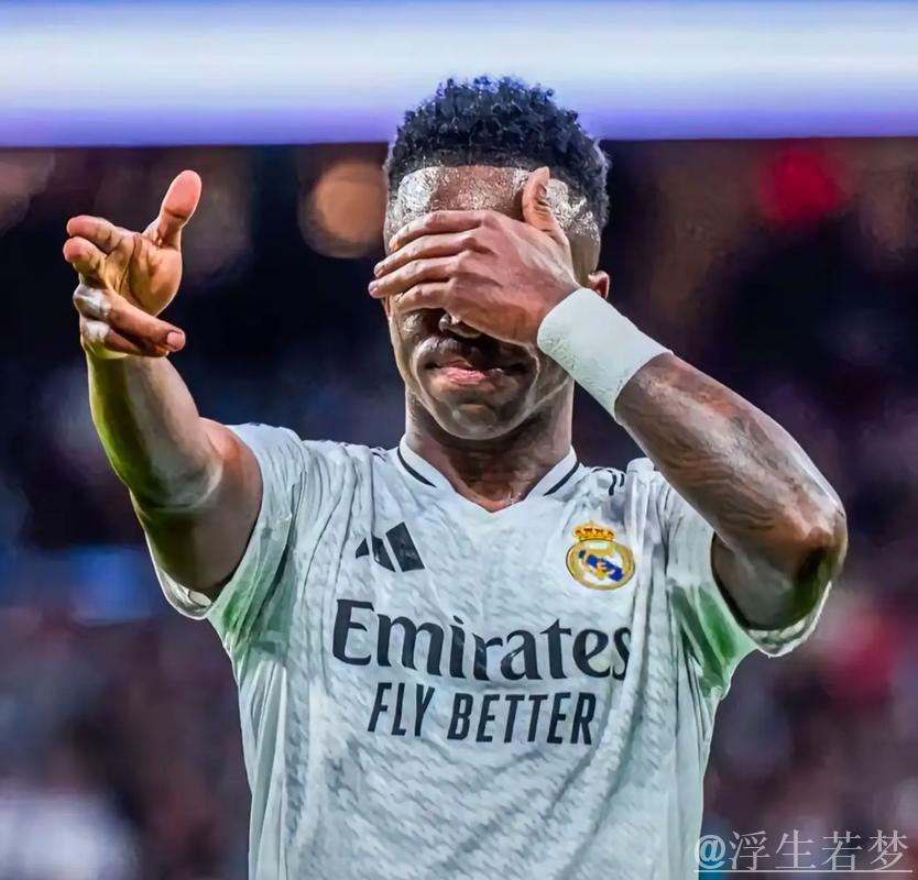 姆巴佩26岁荣膺欧洲金靴，击败三大前锋：首次获奖，皇马未来十年中坚